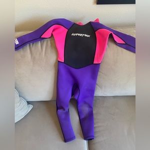 Hyperflex Girls 3/2mm full back zip wetsuit - Size 4